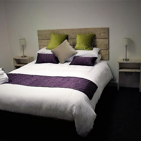 캐슬바 Brannens Of Newport B&B 외부 사진